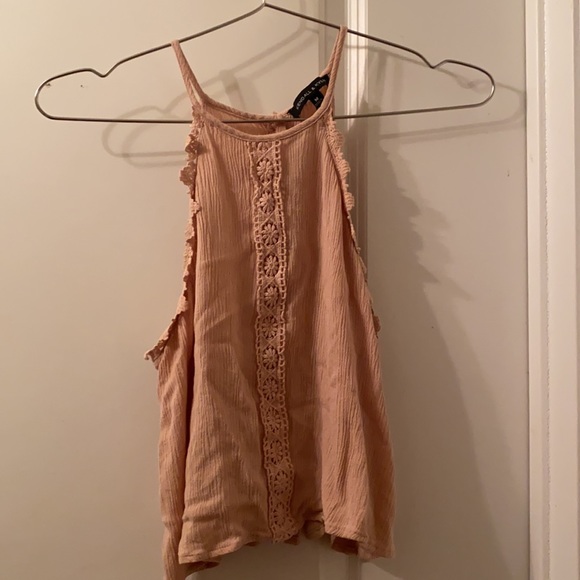 Kendall and Kylie Halter Top - Picture 2 of 3